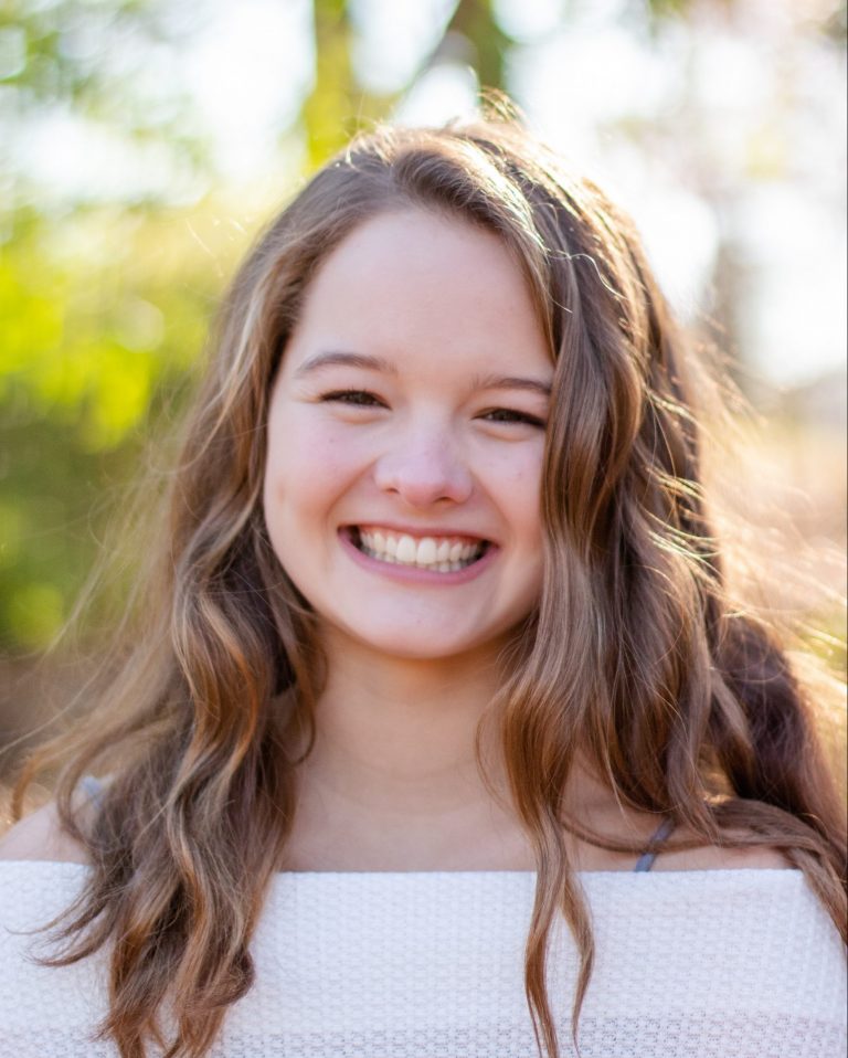 Laura Kate Holden headshot